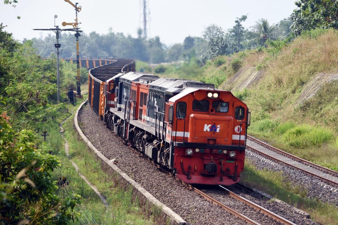 KAI Catat Pertumbuhan Positif: 10,67 Juta Ton Barang Terangkut pada Januari-Februari 2025, Didominasi Batu Bara